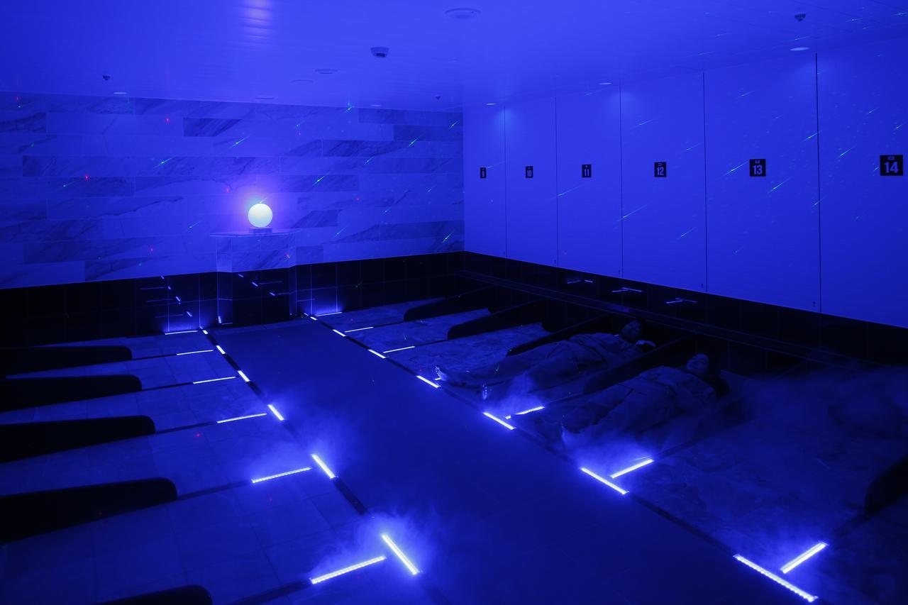 Yokohama Minatomirai Manyo Club Hotel 4*
